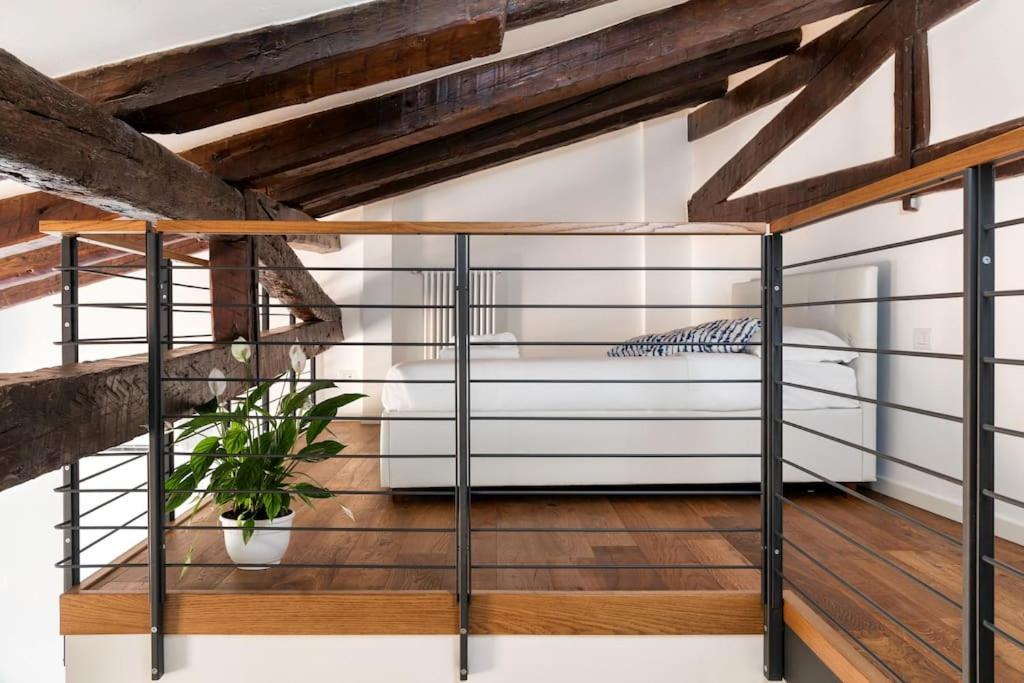 ונציה Guggenheim Luxury Suites By Bricola Apartments מראה חיצוני תמונה